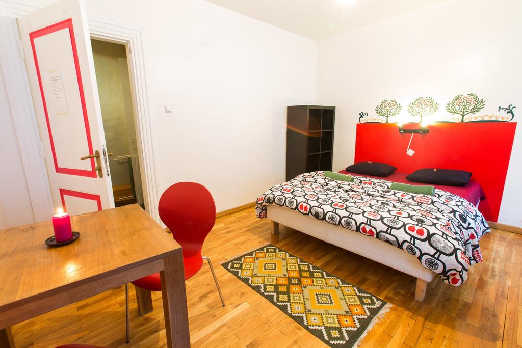 The Knight House Hostel Ταλίν Δωμάτιο φωτογραφία